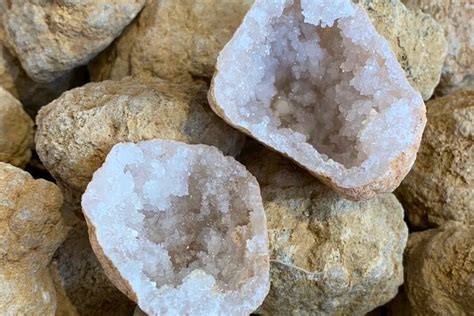 where to buy geodes wholesale.